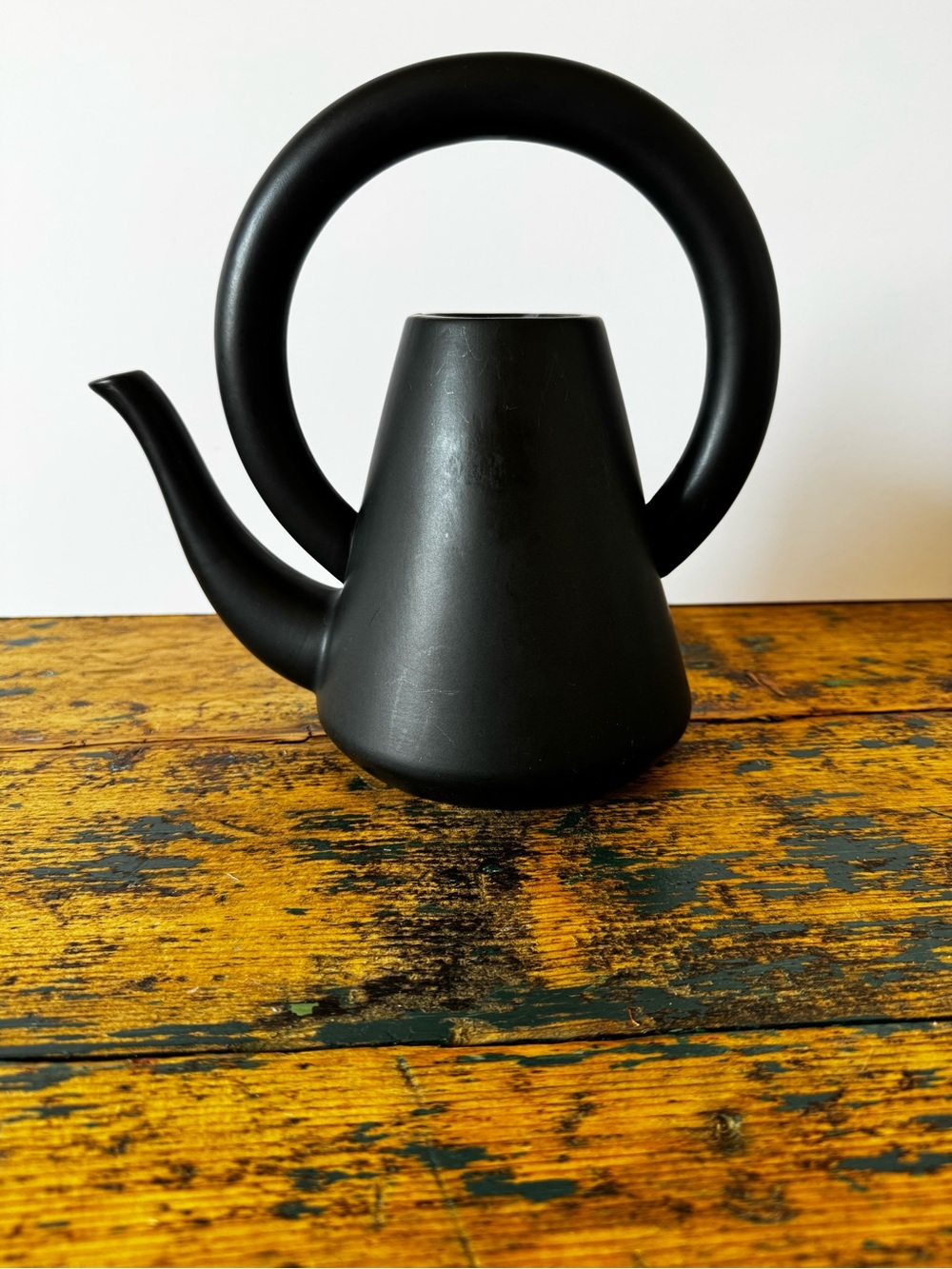 Matte Black Modern Ceramic Watering Can